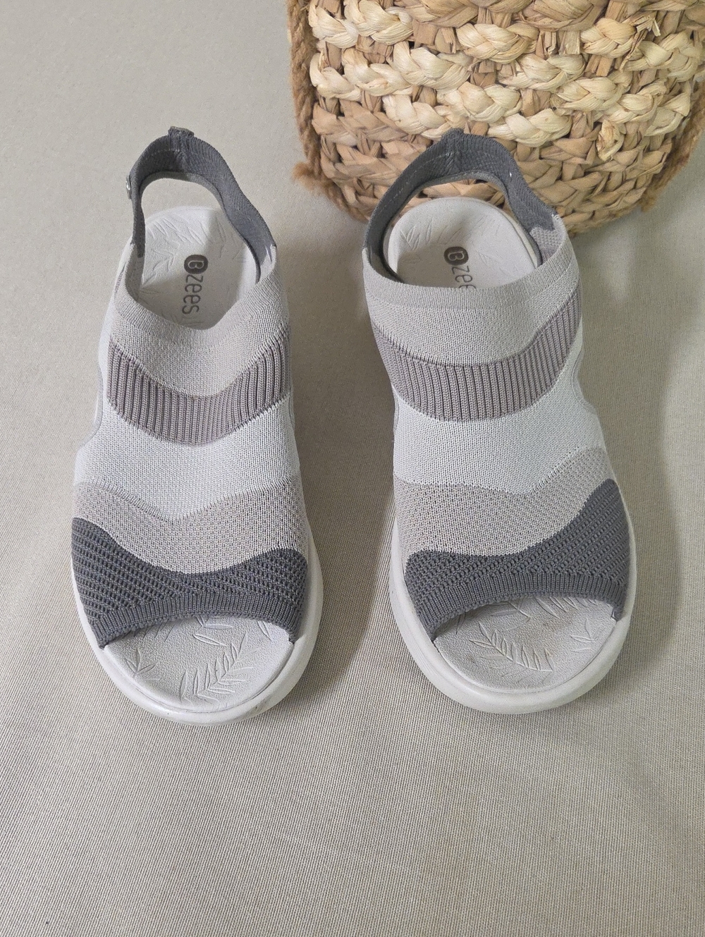 Bzees Dual-Tone Knit Slip-On Sandals in Light Gray and Charcoal 8 M